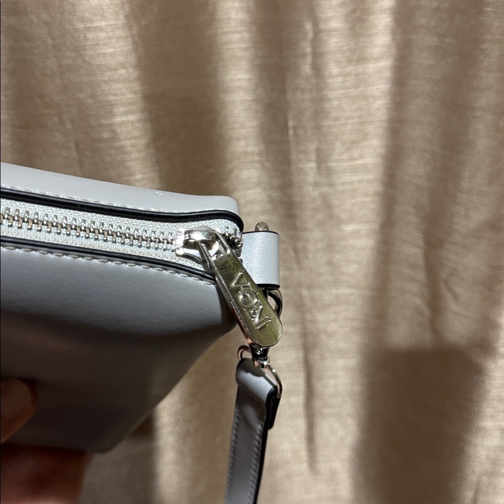 VONI LOS ANGELES gray color shoulder bag purse zip closure med size adjustable - Picture 10 of 17